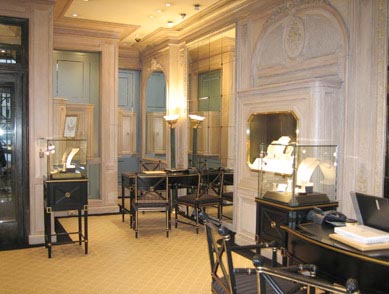 Storefit: shopfitting for shops, restaurants, retail outlets, hotels and offices.